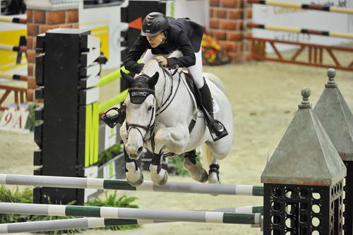 Jumpers-WIHS5-10-29-11-PresCup-1552-VictoryDA-SaerCoulter-DDeRosaPhoto