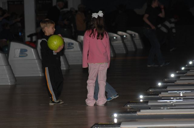 102-AHJFBowlingforEquestrians-2-18-07-DeRosaPhoto.jpg