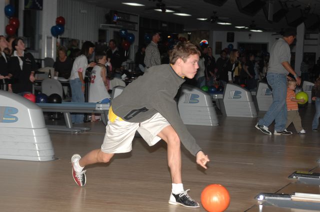 105-AHJFBowlingforEquestrians-2-18-07-DeRosaPhoto.jpg