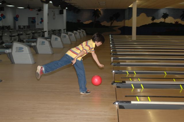 124-AHJFBowlingforEquestrians-2-18-07-DeRosaPhoto.jpg