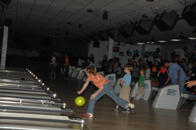 120-AHJF-Bowling-2-17-08-DeRosaPhoto.JPG