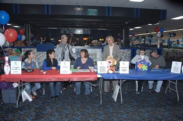 AHJF-Bowling-2-14-10-073-DDeRosaPhoto.jpg