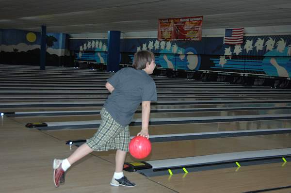 AHJF-Bowling-2-14-10-101-DDeRosaPhoto.jpg