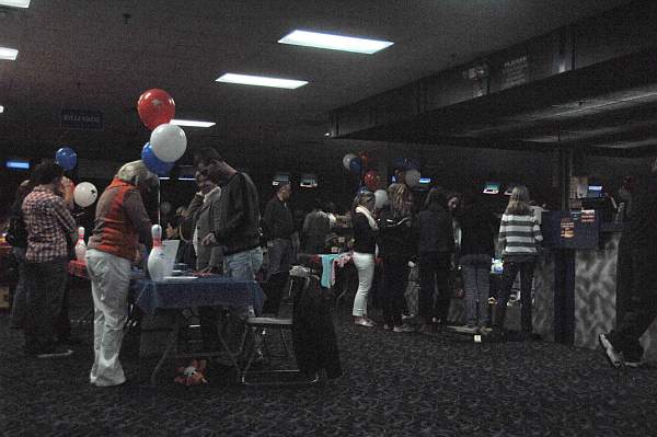 AHJF-Bowling-2-14-10-110-DDeRosaPhoto.jpg