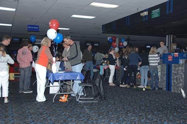 AHJF-Bowling-2-14-10-111-DDeRosaPhoto.jpg