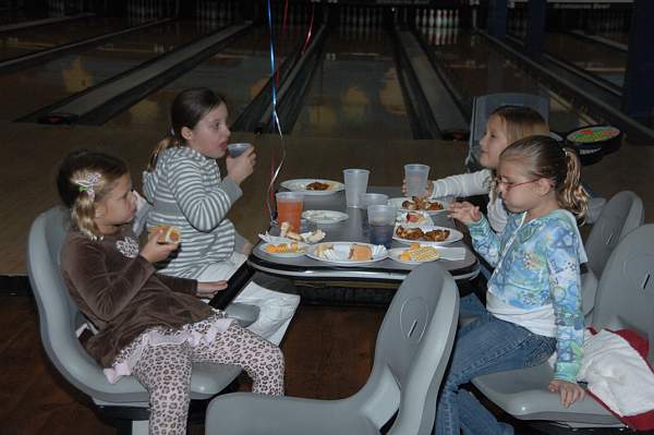 AHJF-Bowling-2-14-10-099-DDeRosaPhoto.jpg