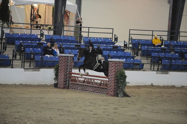 1585-Placido-VictoriaSmith-LegacyCup-NonPro3'Finals-5-16-08-DeRosaPhoto.jpg