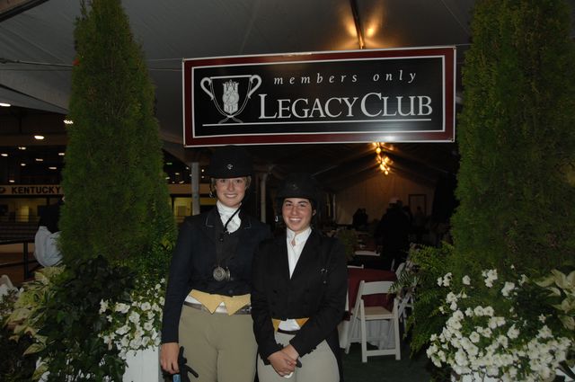 1827-EmilyWygod-JenniferWaxman-LegacyCup-NonPro3'FinalsAwards-5-16-08-DeRosaPhoto.JPG