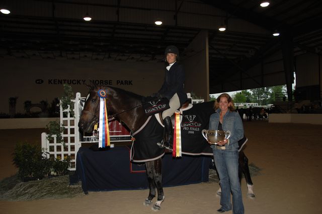 1163-GlassCastle-HavensSchatt-LegacyCup-Pro3'6FinalsAwards-DeRosaPhoto.jpg