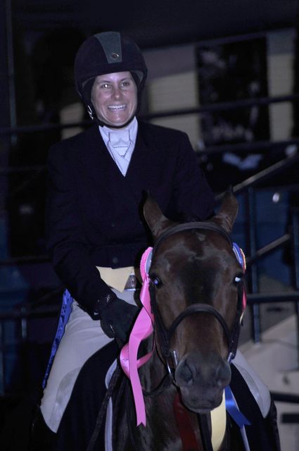 727-PapillonRouge-McKrellPainter-LegacyCup-Pro3'FinalsAwards-5-9-08-DeRosaPhoto.JPG