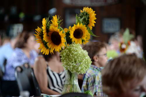 Beth Wedding-7-28-13-0384-DDeRosaPhoto