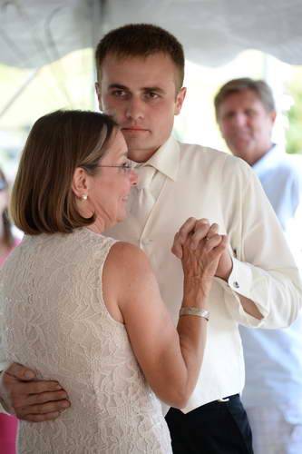 Beth Wedding-7-28-13-0482-DDeRosaPhoto