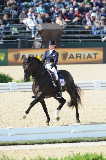 WEG1-9-28-10-DressageGP-6204-TinaKonyot-Calesto-DDeRosaPhoto