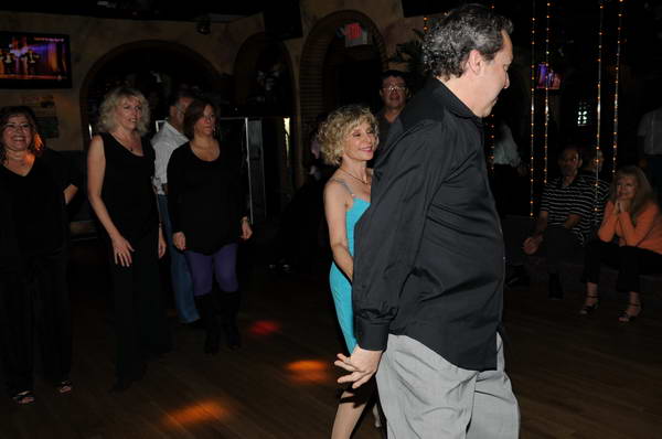 Dancing-11-17-10-RobinBD-76-DDeRosaPhoto.jpg