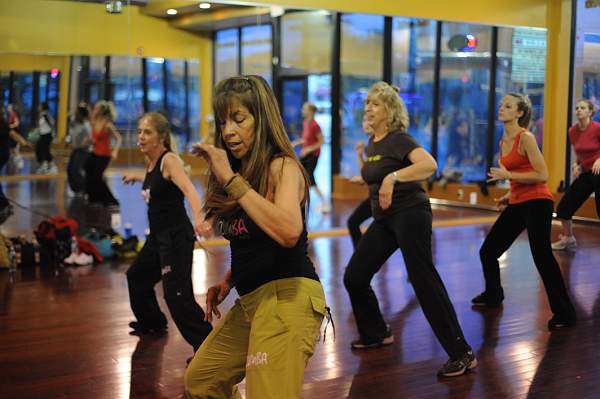 BUCD-Zumba-5-14-09-19-DDeRosaPhoto.jpg