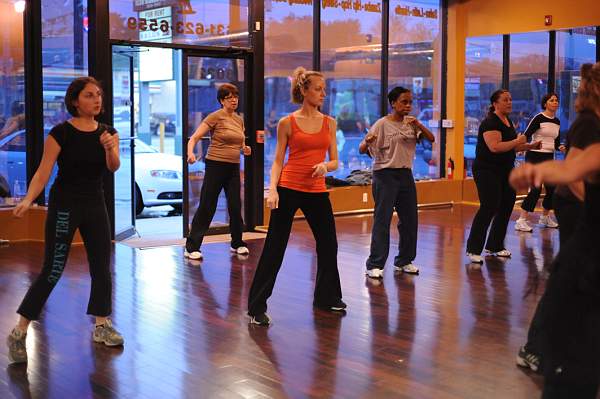 BUCD-Zumba-5-14-09-41-DDeRosaPhoto.jpg