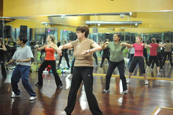 BUCD-Zumba-5-14-09-56-DDeRosaPhoto.jpg