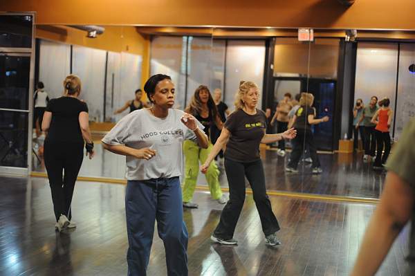 BUCD-Zumba-5-14-09-67-DDeRosaPhoto.jpg