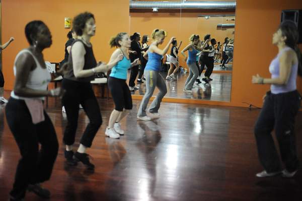 BUCD-Zumba-5-2-09-1-DDeRosaPhoto.jpg