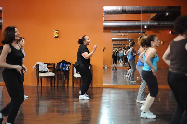 BUCD-Zumba-5-2-09-10-DDeRosaPhoto.jpg