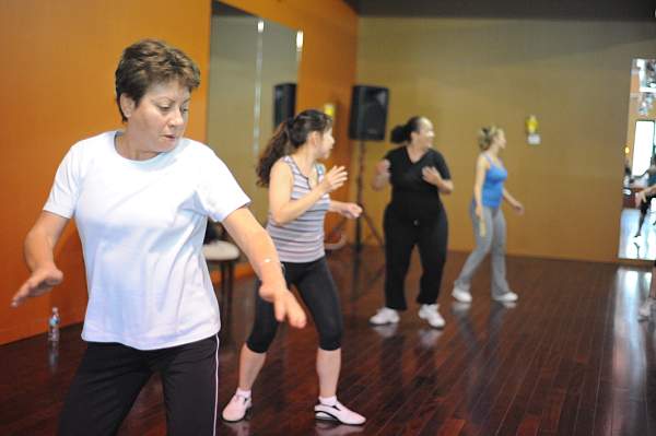 BUCD-Zumba-5-2-09-12-DDeRosaPhoto.jpg