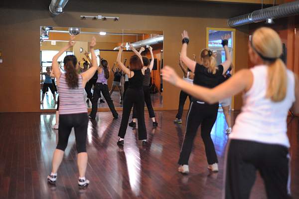 BUCD-Zumba-5-2-09-13-DDeRosaPhoto.jpg