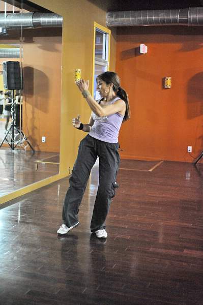 BUCD-Zumba-5-2-09-22-DDeRosaPhoto.jpg