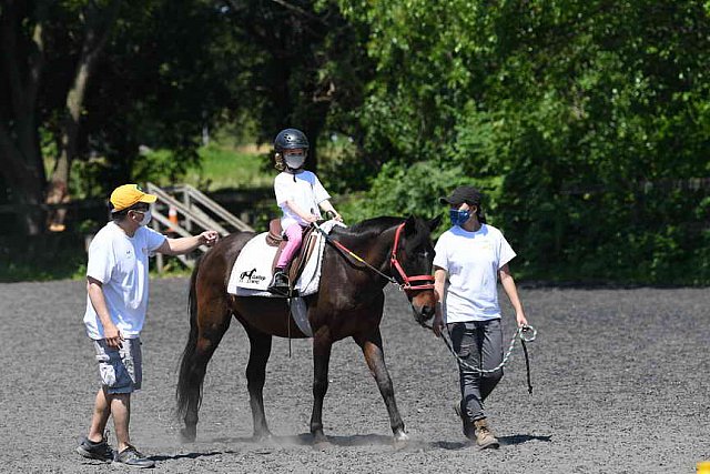 GallopNYC Sunrise-Farm-06-26-22-0945-DDeRosaPhoto