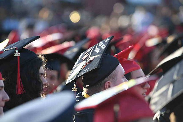 Pat-Med-Graduation-6-22-17-8755-DDeRosaPhoto