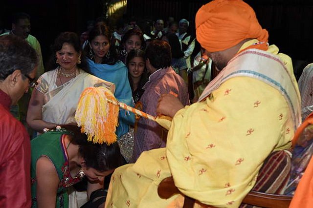 Gurudev1-7-12-14-9107-DDeRosaPhoto