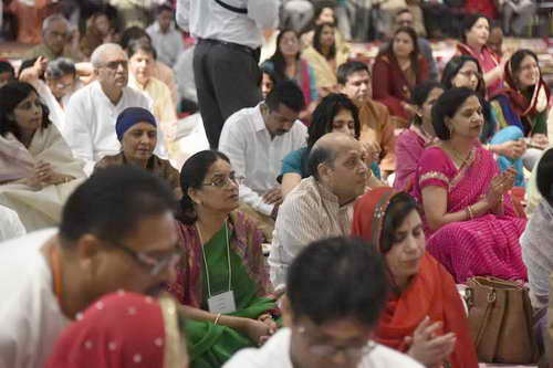 Gurudev1-7-12-14-7113-DDeRosaPhoto