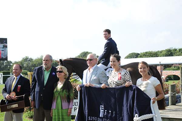 HC09-8-30-09-FTI-GP-Awards-1301-Sapphire-McLainWard-DDeRosaPhoto.JPG