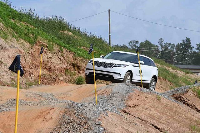 LandRover-WEG-9-23-18-NGN 9130-DDeRosaPhoto