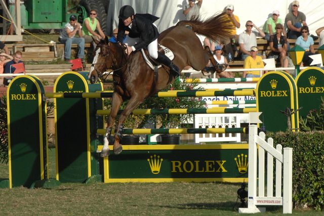 1205-McLainWard-Sapphire-NHS-12-3-06-&copy;DeRosaPhoto.jpg