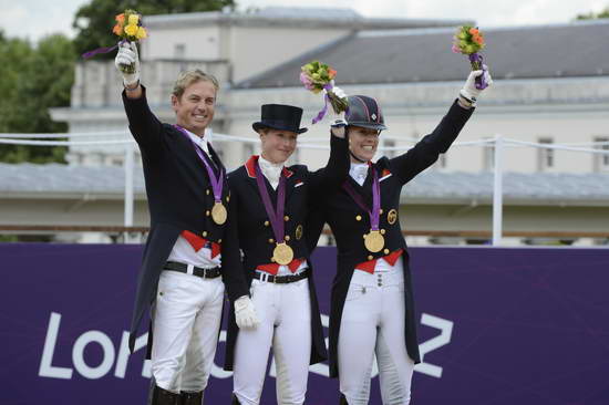 Gold-CarlHester-LauraBechtolsheimer-CharlotteDujardin-GBR-Olympics-8-7-12-DRE-GPS-4382-DDeRosaPhoto