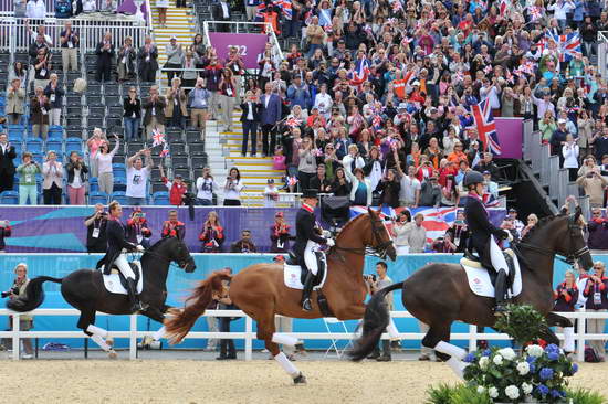 Gold-CarlHester-LauraBechtolsheimer-CharlotteDujardin-Olympics-8-7-12-DRE-GPS-D2X-6496-DDeRosaPhoto