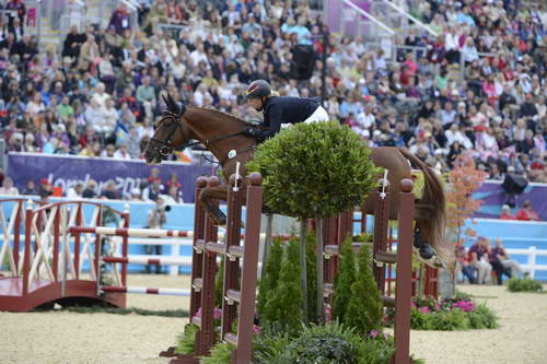 Olympics-EV-SJ-7-31-12-7571-SandraAuffarth-OpgunLouvo-GER-DDeRosaPhoto