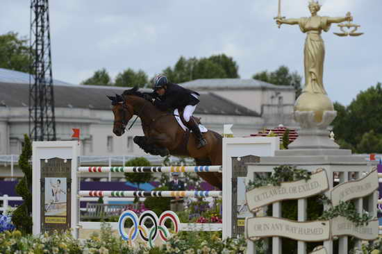 Olympics-SJ-Ind-8-4-12-6092-PeterCharles-Vindicat-GBR-DDeRosaPhoto