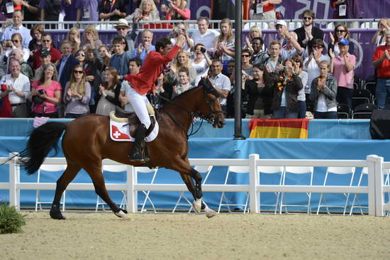 Gold-SteveGuerdat-NinoDesBuissonnets-Olympics-8-8-12-SJ-Ind-Medals-6779-DDeRosaPhoto