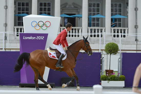 Gold-SteveGuerdat-NinoDesBuissonnets-Olympics-8-8-12-SJ-Ind-Medals-6812-DDeRosaPhoto