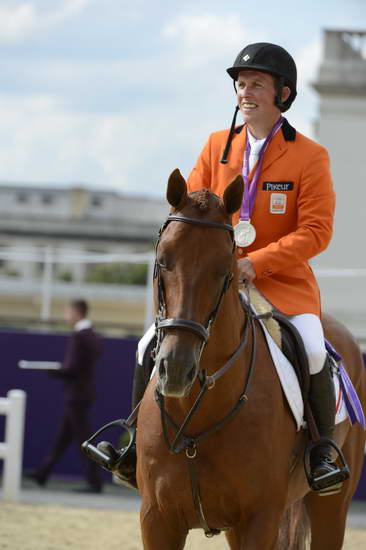 Silver-GercoSchroder-Olympics-8-8-12-SJ-Ind-Medals-6717-DDeRosaPhoto