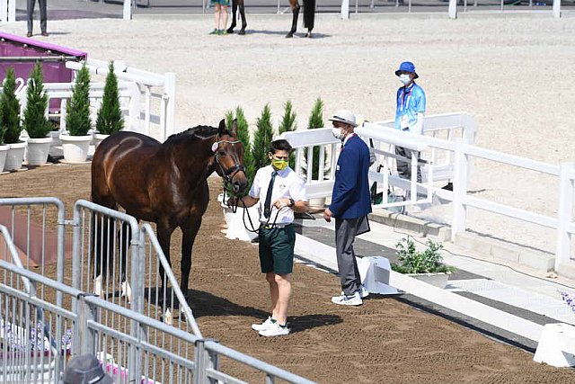 OLY-2020-DRESSAGE-JOG-7-24-21-0723-102-KELLY LAYNE-SAMHITAS-AUS-DDEROSAPHOTO