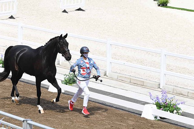 OLY-2020-DRESSAGE-JOG-7-24-21-0822-115-LALIBERTE MOREIRA-STATESMAN-CAN-DDEROSAPHOTO