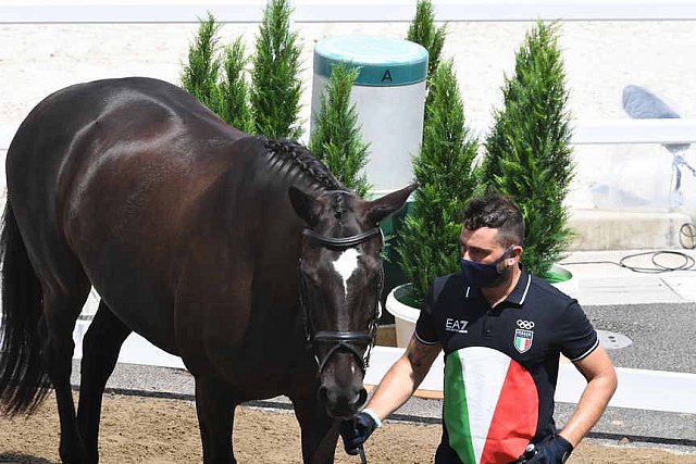 OLY-2020-DRESSAGE-JOG-7-24-21-1078-142-FRANCESCO ZAZA-WISPERING ROMANCE-ITA-DDEROSAPHOTO