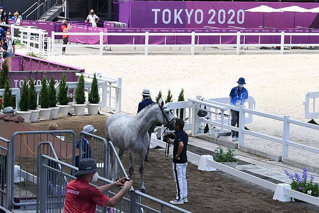 OLY-2020-DRESSAGE-JOG-7-24-21-1247-155-CARLOS PINTO-SULTAO MENEZES-POR-DDEROSAPHOTO