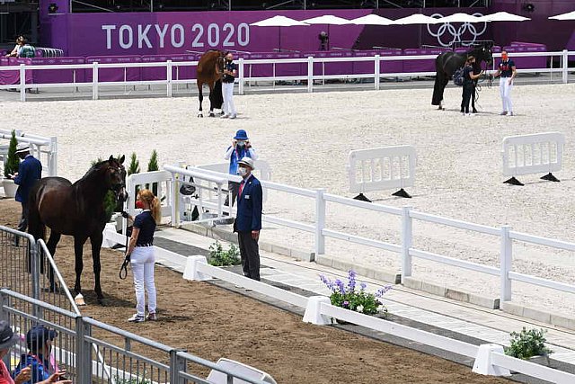 OLY-2020-DRESSAGE-JOG-7-24-21-1475-173-SABINE SCHUT-KERY-SANCEO-USA-DDEROSAPHOTO