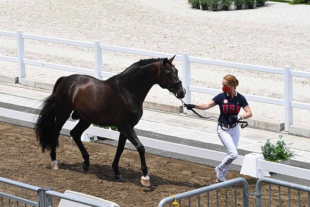 OLY-2020-DRESSAGE-JOG-7-24-21-1486-173-SABINE SCHUT-KERY-SANCEO-USA-DDEROSAPHOTO