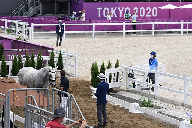 OLY-2020-DRESSAGE-JOG-7-24-21-1516-156-CARLOS PINTO-SULTAO MENEZES-POR-DDEROSAPHOTO