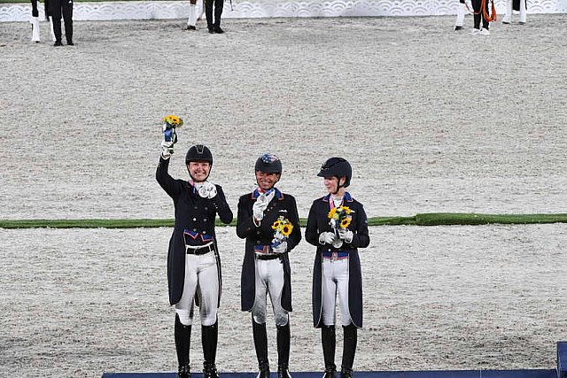 OLY-2020-DRESSAGE-GP SPECIAL AWARDS-7-27-21-6954-DDEROSAPHOTO