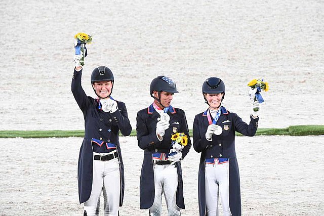 OLY-2020-DRESSAGE-GP SPECIAL AWARDS-7-27-21-6984-DDEROSAPHOTO